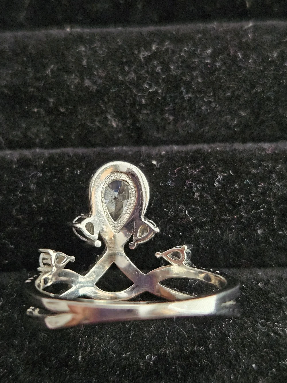 925S Clear Quartz Floral Halo Ring - White